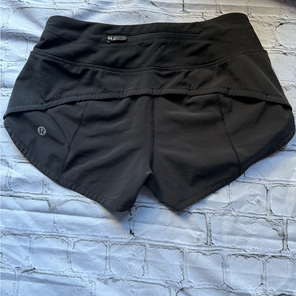 EUC lululemon athletic Speed Up Shorts Sz 0 - Picture 1 of 4
